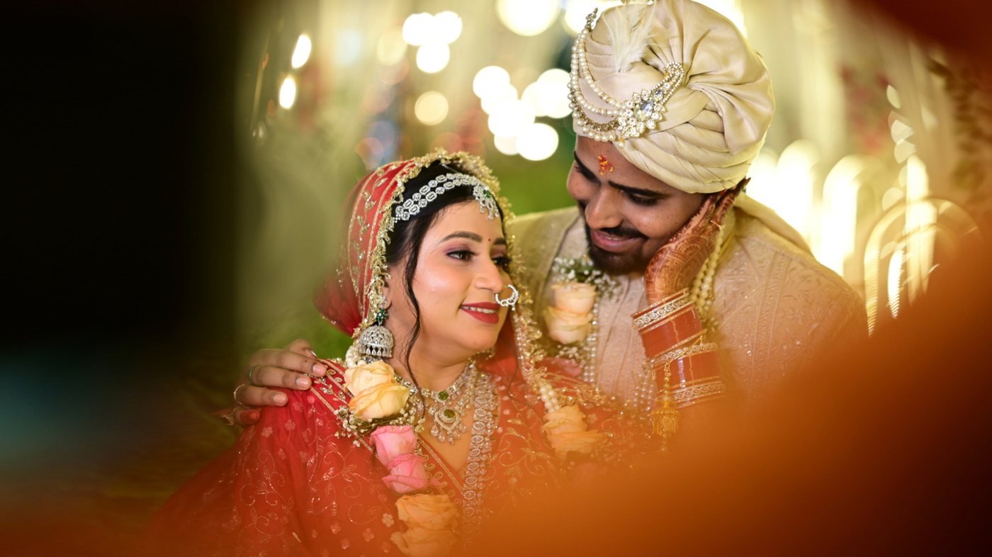 Top Wedding Photography Poses for Couples